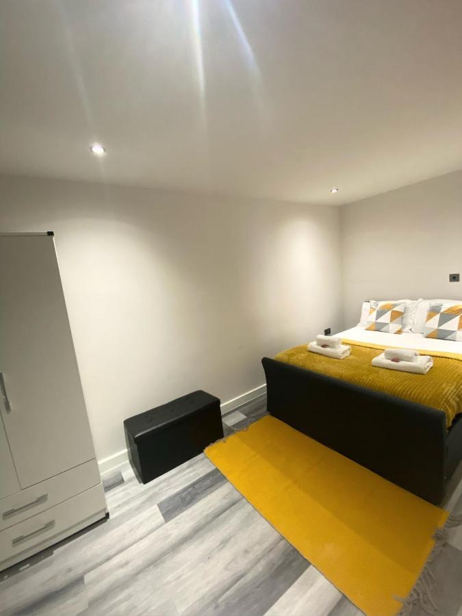 Vibrant 2 Bedroom Apartment - Bhx Airport Sheldon  Exterior photo